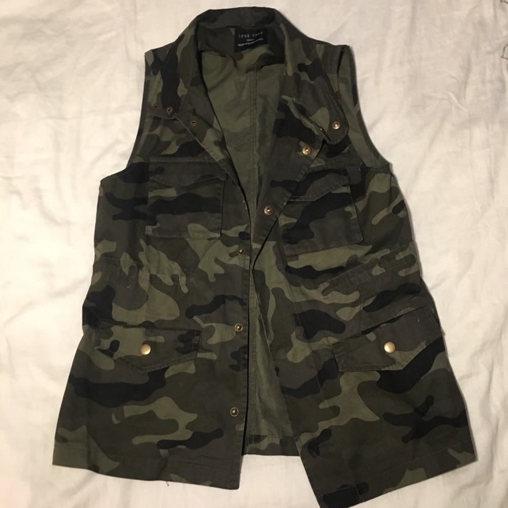 Camo Vest 💚